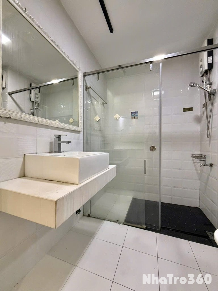 Căn hộ full nội thất Nguyễn Thị Minh Khai Q3