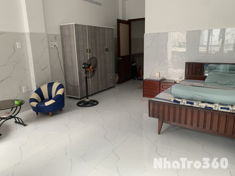 SIÊU PHẨM STUDIO BAN CÔNG ĐẸP MỚI TẠI Q8