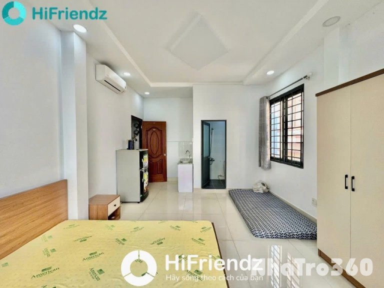 Trống sẵn phòng studio ban công rộng ngay Cách mạng Tháng Tám Q10