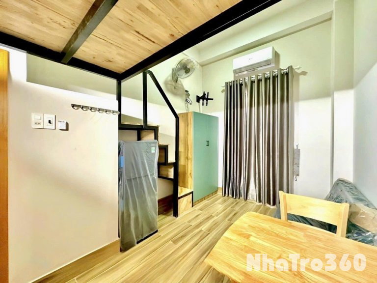 Căn hộ có gác ban công 30m2 gần ETOWN