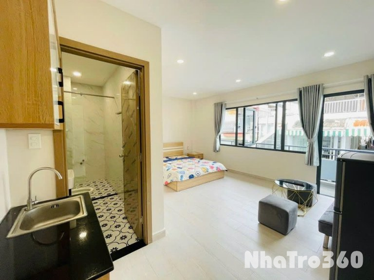 Cho thuê căn hộ ban công, Q10 || đường 3/2 || gần Cầu Vượt 3 Tháng 2, Vạn Hạnh Mall, Nhà Thờ Đồng Tiến