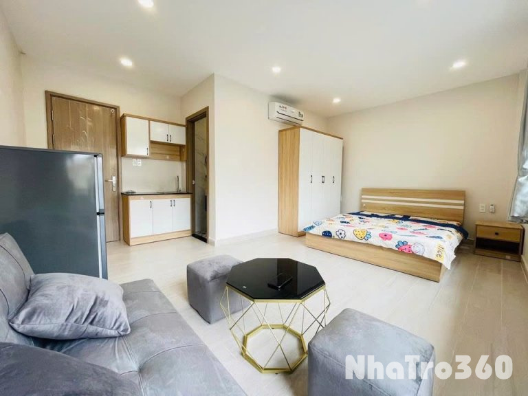 Cho thuê căn hộ ban công, Q10 || đường 3/2 || gần Cầu Vượt 3 Tháng 2, Vạn Hạnh Mall, Nhà Thờ Đồng Tiến