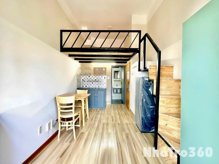 Căn hộ có gác ban công 30m2 gần ETOWN