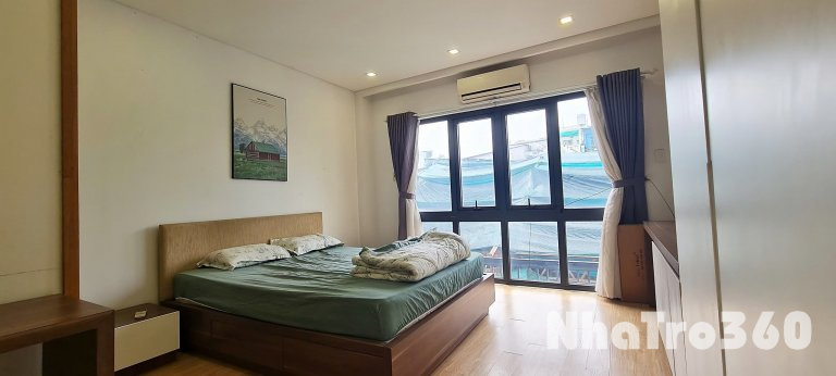 Cho thuê căn hộ Studio Cửa sổ, full kính Q1 gần cầu Nguyễn Văn Cừ
