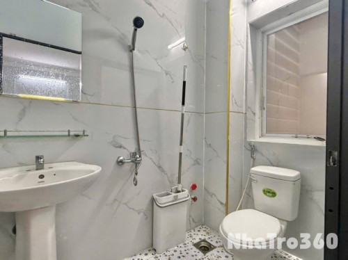 CĂN HỘ BAN CÔNG TÁCH BẾP FULL NỘI THẤT QUẬN 10 GẦN CÔNG TRƯỜNG DÂN CHỦ