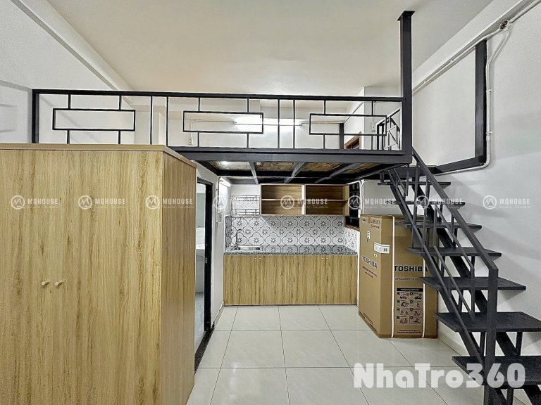 Duplex mới xây trống sẵn, gác to, cửa sổ thoáng ngay đường Ba Vân