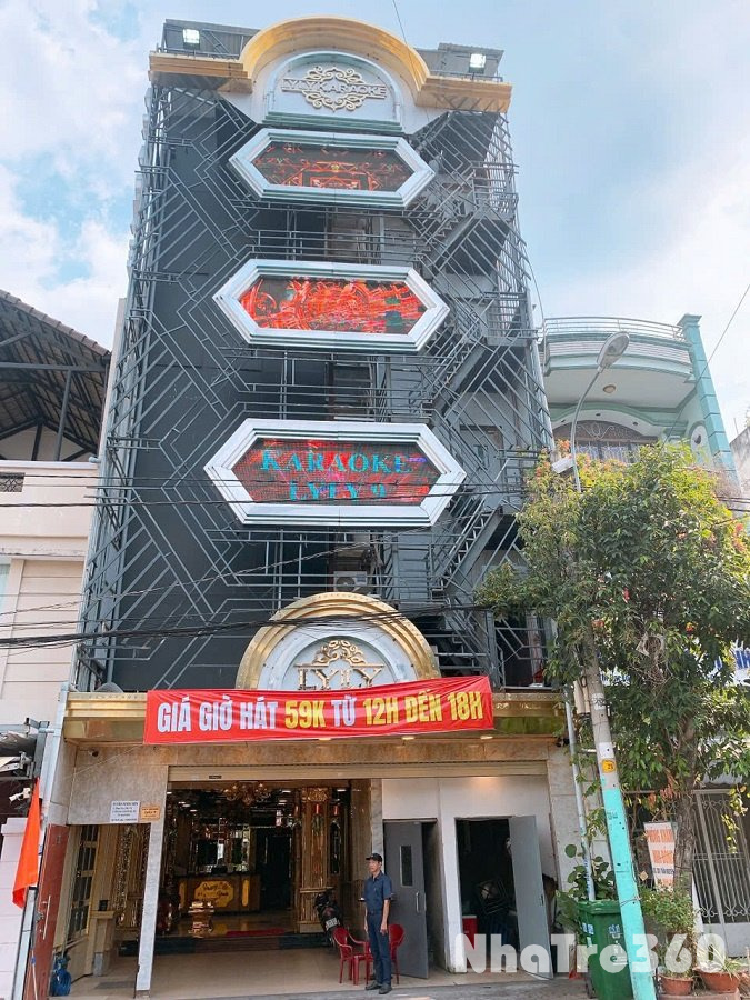 SANG LẠI QUÁN KARAOKE ĐANG HOẠT ĐỘNG LƯỢNG KHÁCH ỔN ĐỊNH ĐƯỢC HƠN 5 NĂM TẠI QUẬN 9
