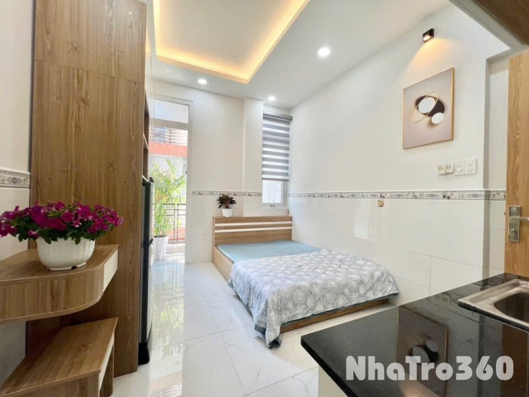 Căn hộ ban công full nội thất đường Cao Thắng Q10