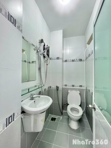 1PN riêng Quận 4, cửa sổ lớn thoáng mát, ĐH Luật