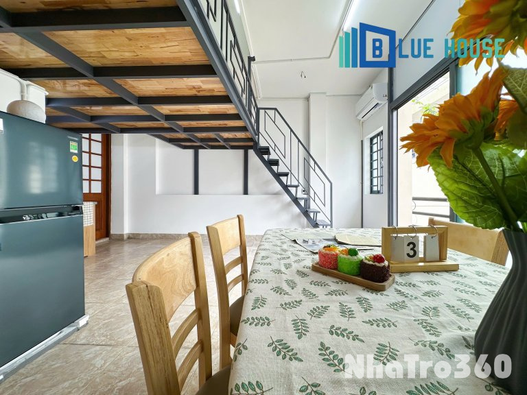 Duplex mới xây trống sẵn, gác to, cửa sổ thoáng ngay đường Ba Vân