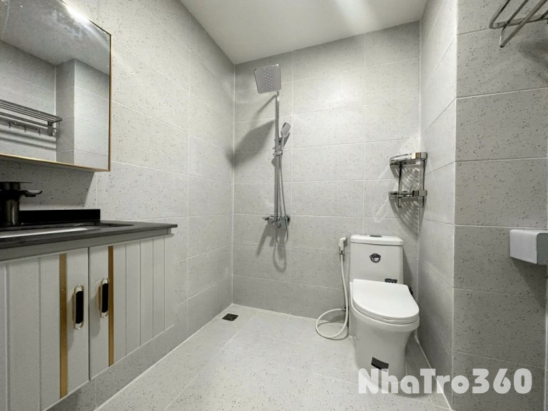 CHO THUÊ CĂN HỘ 2PN ĐẸP KENG MẶT TIỀN 3/2 QUẬN 10