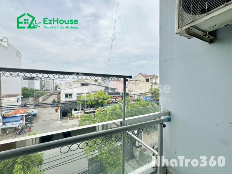 Ngay ngã tư 4 xã, full nội thất, ban công