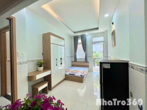 Căn hộ ban công full nội thất đường Cao Thắng Q10