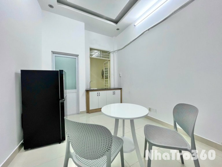 1PN riêng Quận 4, cửa sổ lớn thoáng mát, ĐH Luật