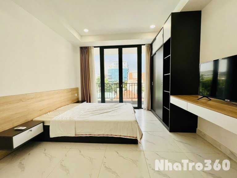 Trống Sẵn Căn Hộ 1 Phòng Ngủ Bancol Tách Bếp Gần Cầu Nguyễn Văn Cừ
