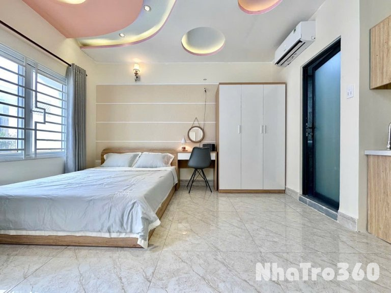 Căn hộ full nội thất ban công 40m2 Lý Tự Trọng