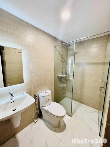 Trống Sẵn Căn Hộ 1 Phòng Ngủ Bancol Tách Bếp Gần Cầu Nguyễn Văn Cừ