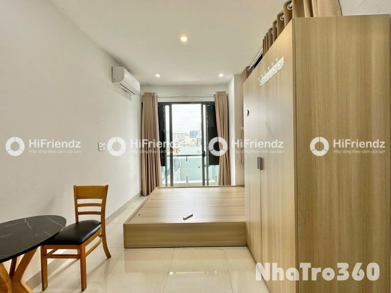 Căn hộ Quận 4, ban công, gần Hoàng Diệu,sát Quận 1