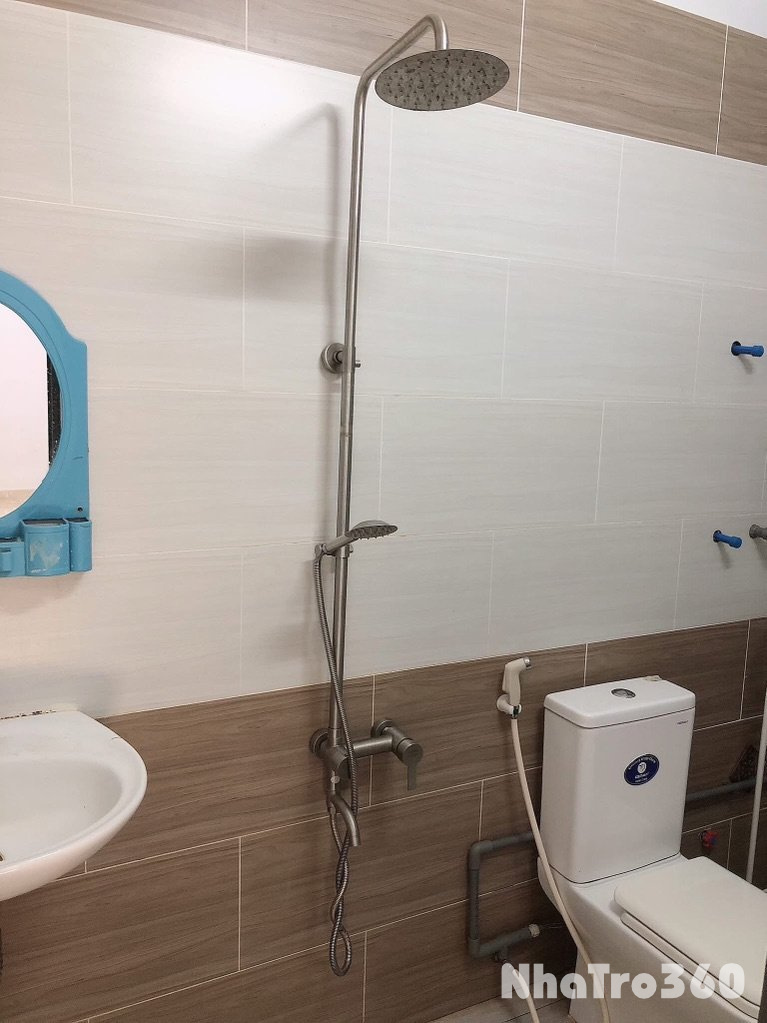 Phòng mới Ban Công ngay Aeon Tân Phú, sát chợ Sơn