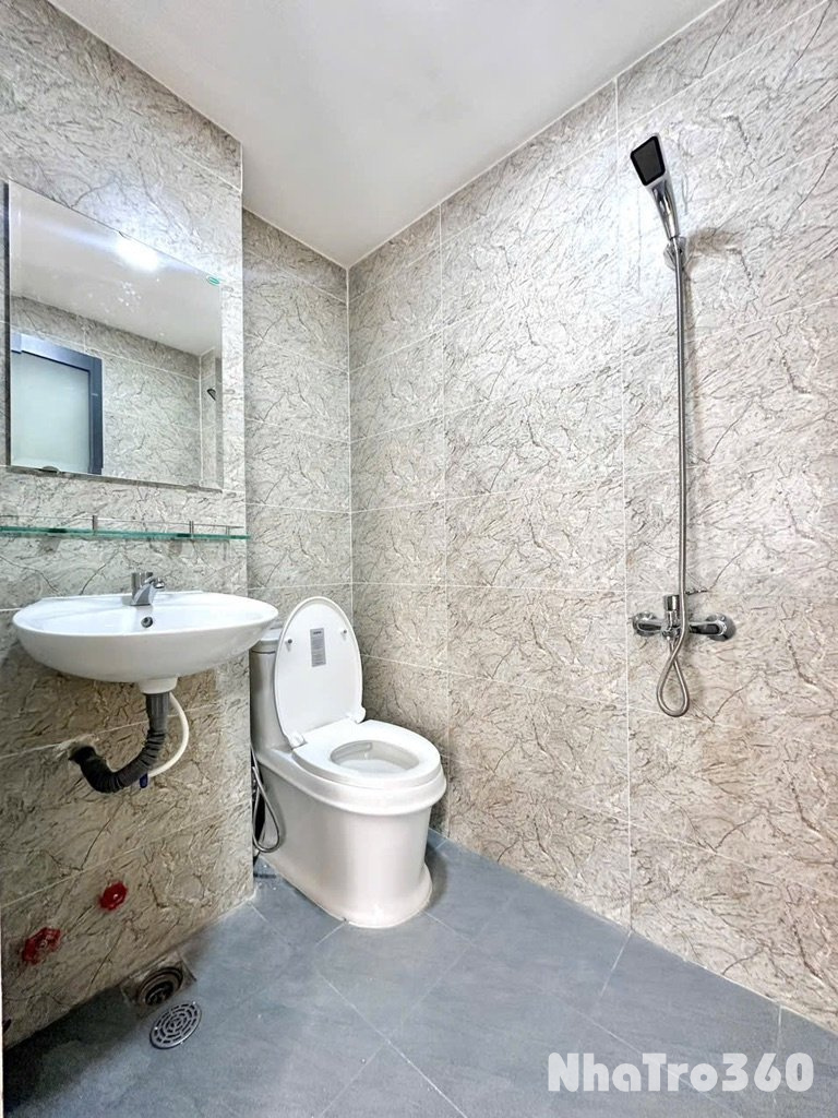 Căn hộ full nội thất ban công 40m2 Lý Tự Trọng