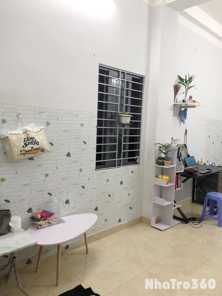 Phòng mới Ban Công ngay Aeon Tân Phú, sát chợ Sơn