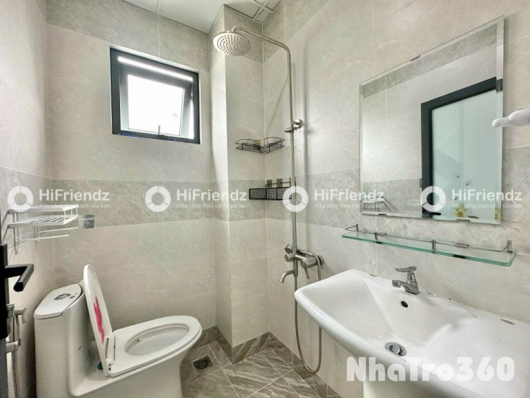 Căn hộ Quận 4, ban công, gần Hoàng Diệu,sát Quận 1