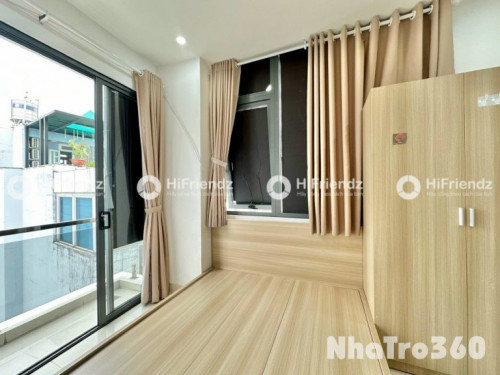 Căn hộ Quận 4, ban công, gần Hoàng Diệu,sát Quận 1