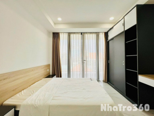 Trống Sẵn Căn Hộ 1 Phòng Ngủ Bancol Tách Bếp Gần Cầu Nguyễn Văn Cừ