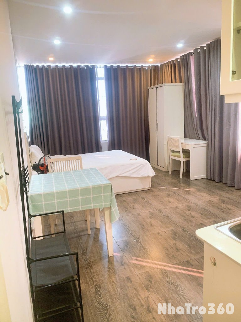 CĂN HỘ CỬA SỔ FULL NỘI THẤT QUẬN 1 GẦN CÔNG VIÊN LÊ VĂN TÁM