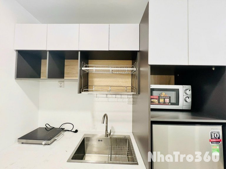 Trống Sẵn Căn Hộ 1 Phòng Ngủ Bancol Tách Bếp Gần Cầu Nguyễn Văn Cừ
