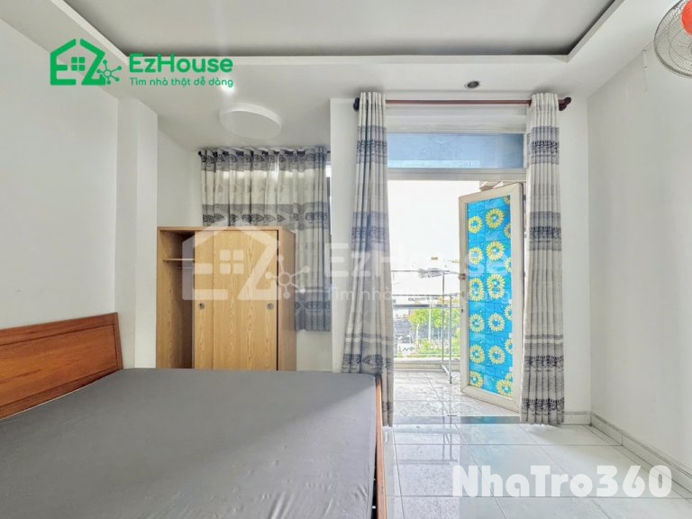 Ngay ngã tư 4 xã, ban công, Full nội thất