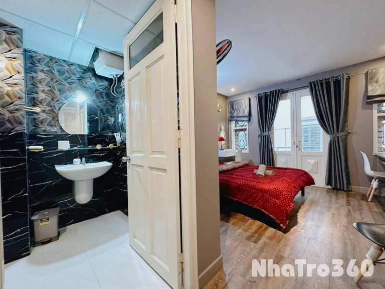 Căn hộ full nội thất ban công Điện Biên Phủ Q10