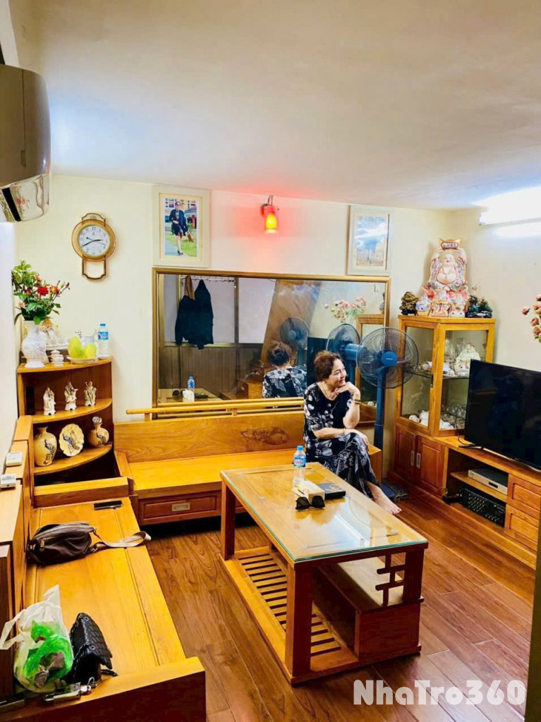 CHO THUÊ CĂN HỘ TẦNG 3 PHỐ HÀNG NGANG, PHƯỜNG HÀNG ĐÀO, QUẬN HOÀN KIẾM, HÀ NỘI