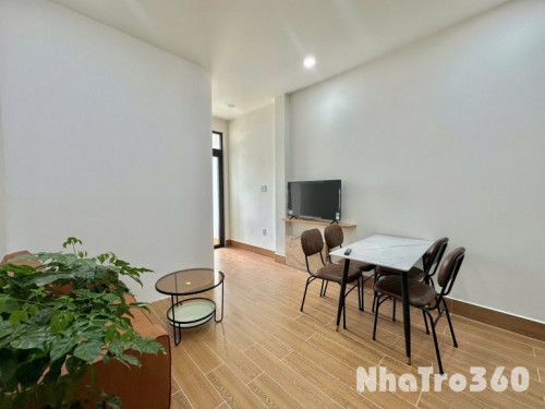 Cho thuê căn hộ 1PN, ban công, Q10, mới 100% || đường Hồ Bá Kiện || gần Công viên Lê Thị Riêng, chợ Hoà Hưng, Big C