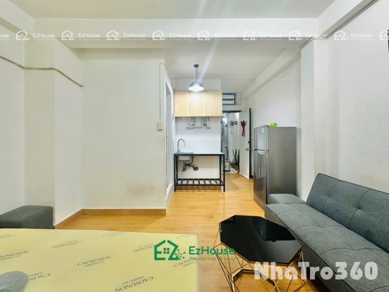 Phòng full nội thất, tự do