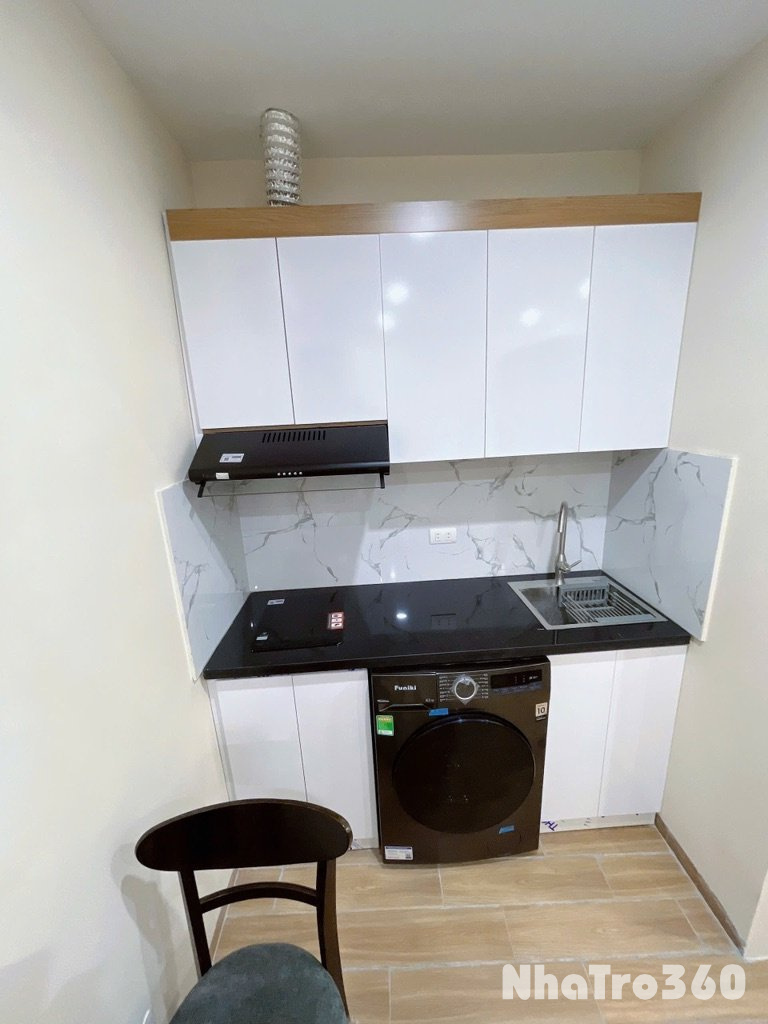 NHƯỢNG PHÒNG HOÀNG MAI