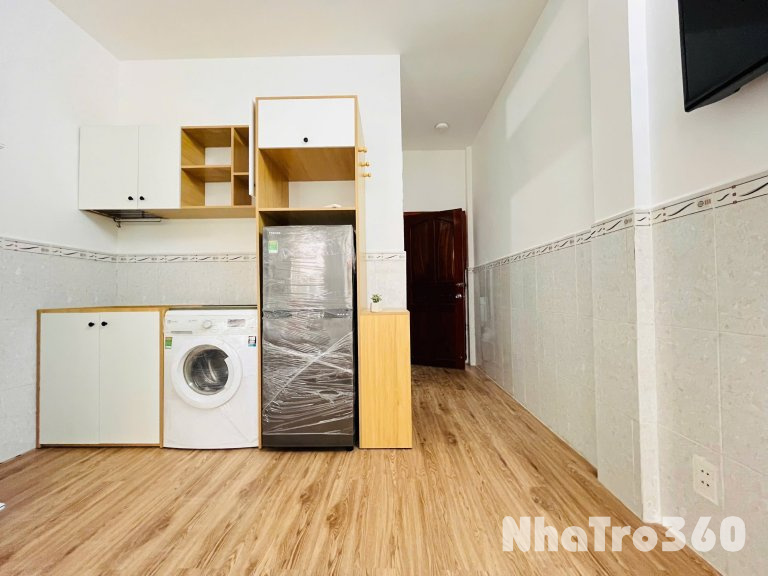 Cho Thuê Căn Hộ 1 Phòng Ngủ Bancol Máy Giặt Riêng Gần Vạn Hạnh Mall