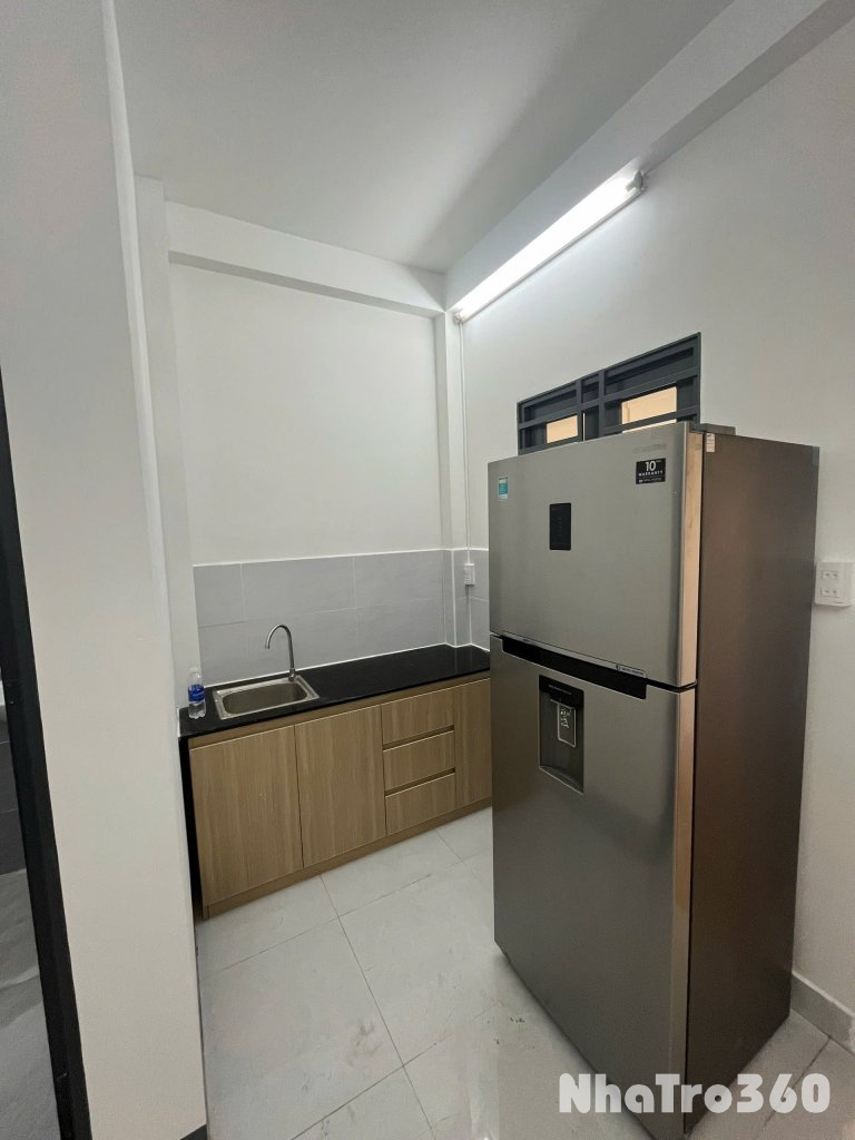 Cho thuê căn hộ 1PN, ban công, Q10 || Đường 3/2 || gần Vạn Hạnh Mall, Huflit, Việt Nam Quốc Tự
