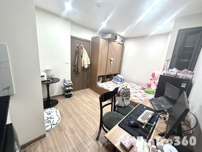 NHƯỢNG PHÒNG HOÀNG MAI