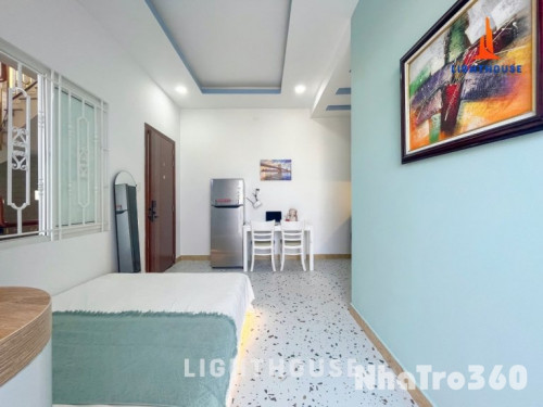 Căn hộ full nội thất ban công trên đường 3 THÁNG 2