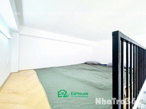 Nhà mới 100%, ngay mặt tiền, gác cao