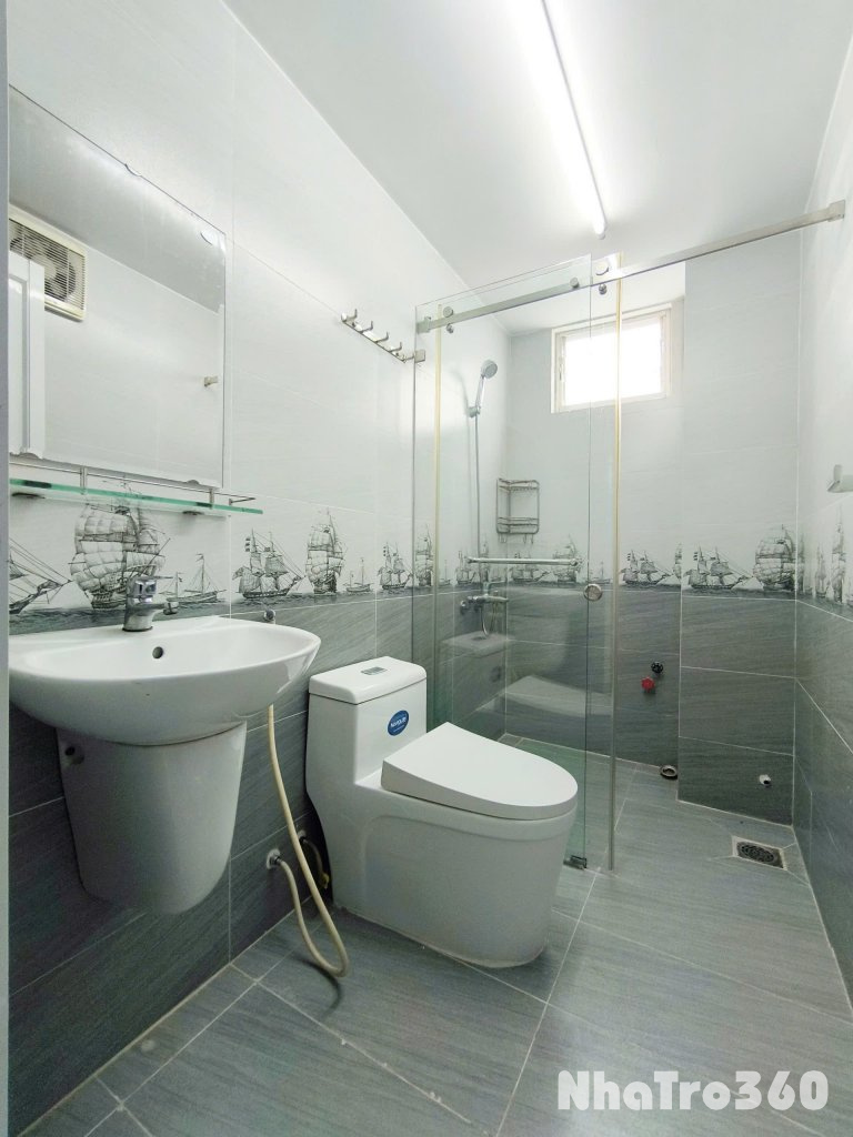 Căn hộ 1PN nội thất mới 100% - máy giặt riêng - ban công - thang máy - gần vòng xoay Lê Đại Hành quận 11