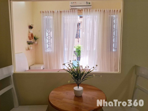 CĂN HỘ STUDIO BAN CÔNG TÁCH BẾP QUẬN 1 GẦN NGÃ SÁU CỘNG HOÀ