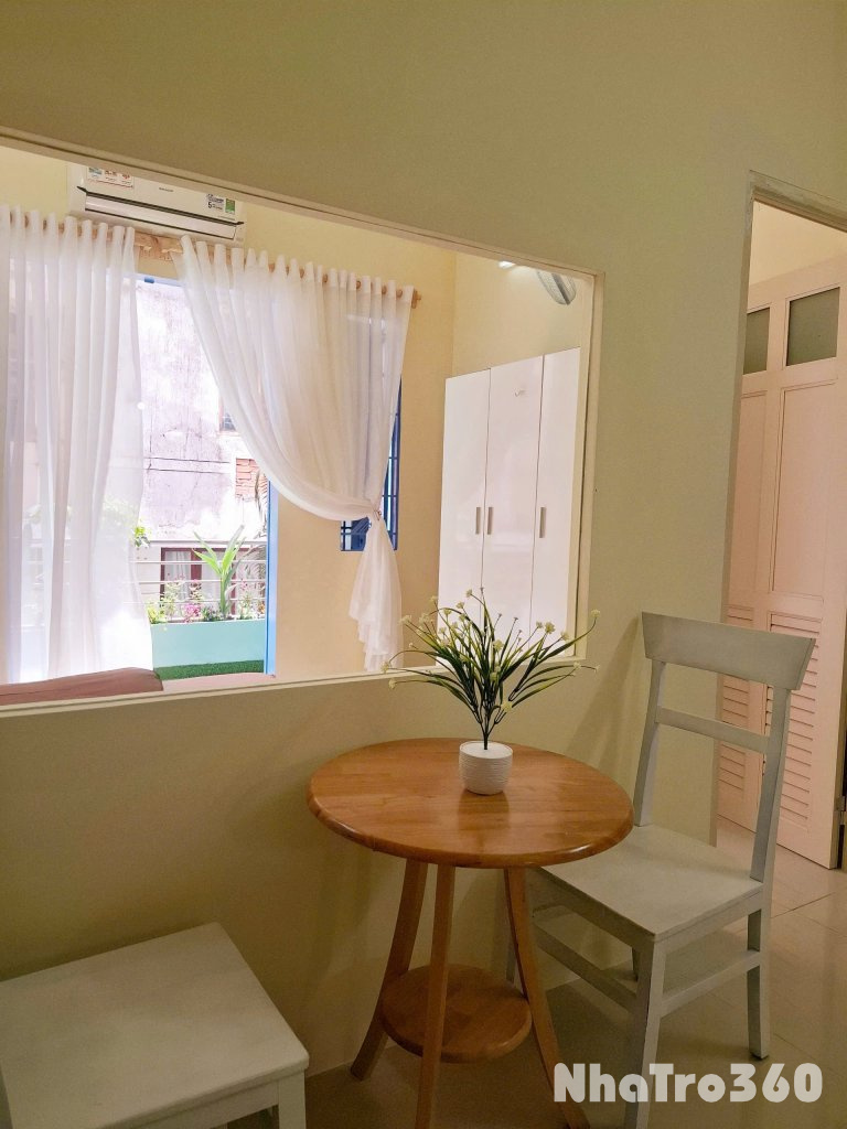 CĂN HỘ STUDIO BAN CÔNG TÁCH BẾP QUẬN 1 GẦN NGÃ SÁU CỘNG HOÀ