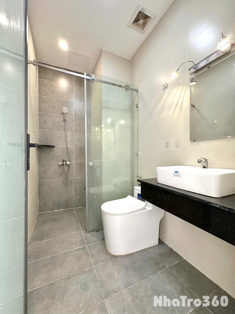 CHO THUÊ PHÒNG BAN CÔNG FULL NỘI THẤT TÂN BÌNH