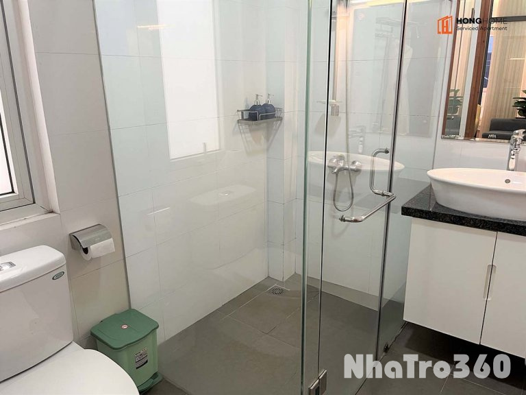 Căn hộ 1PN ban công - nội thất cao cấp - có dịch vụ dọn phòng - khu vực đường Hoàng Sa