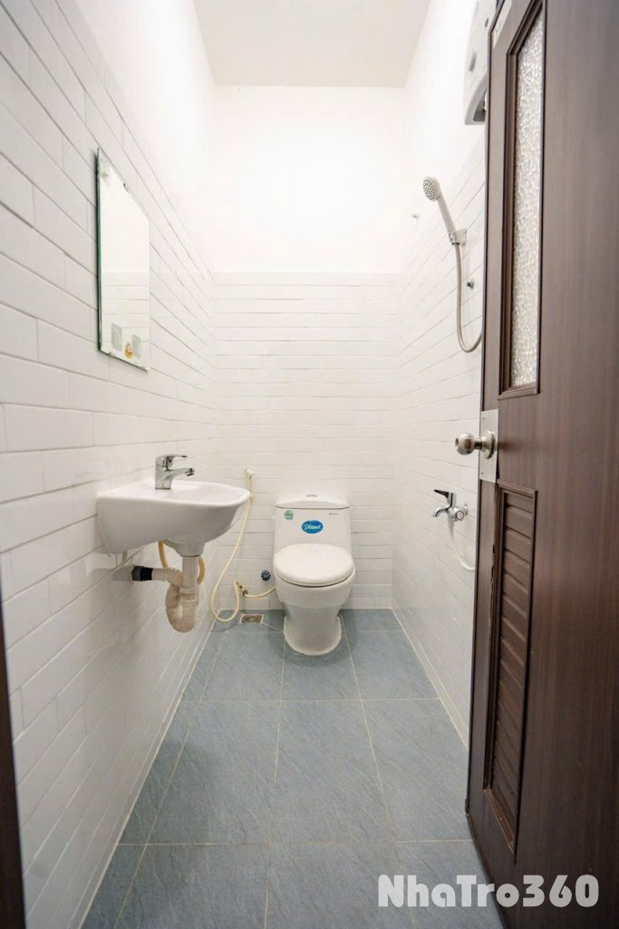 Cho thuê căn hộ Studio Ban công, Máy giặt riêng Q1 gần công viên Lê Văn Tám