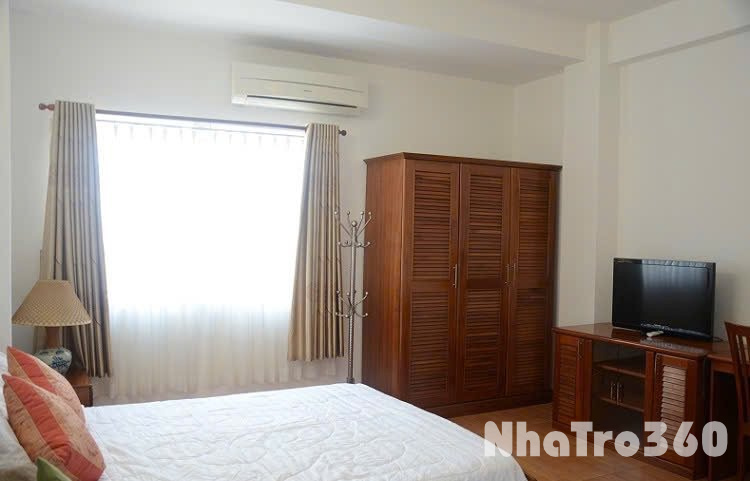 Cho thuê studio có cửa sổ trời tại quận 1