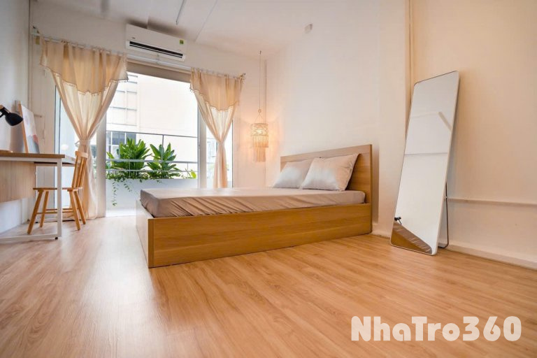 Cho thuê căn hộ Studio Ban công, Máy giặt riêng Q1 gần công viên Lê Văn Tám