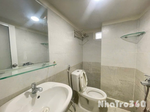 Cho thuê duplex máy giặt riêng ngay etown